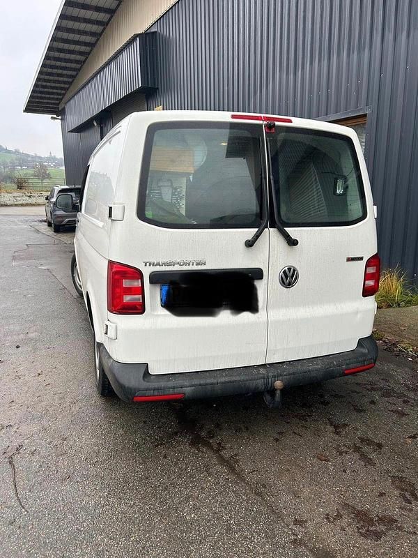 Gebraucht VW Transporter 150 PS (110 kW) 2019 Weiß Van