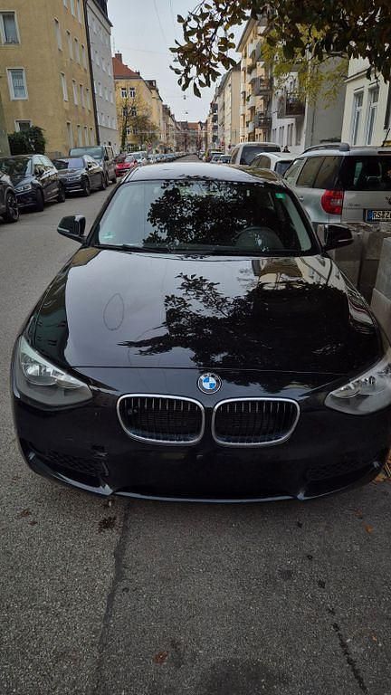 Gebraucht BMW 114 102 PS (75 kW) 2012 Schwarz Kleinwagen