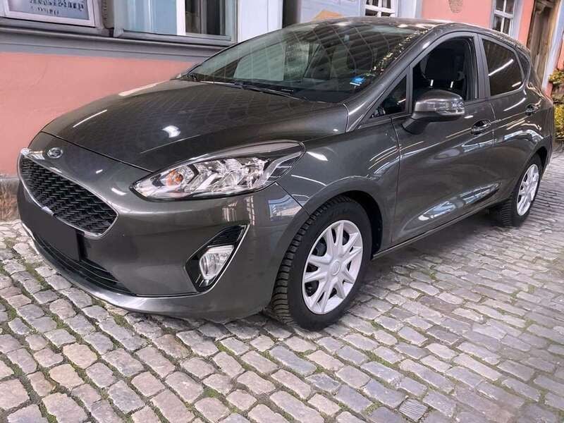 Grau Gebraucht 2018 Ford Fiesta Cool & Connect Kleinwagen | 8.000 € (Superpreis) - Bild 1/4