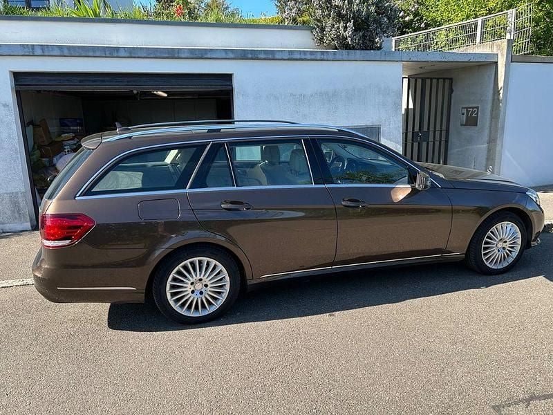 Second-hand Mercedes E350 258 CP (189 kW) 2016 Maro Berlinǎ