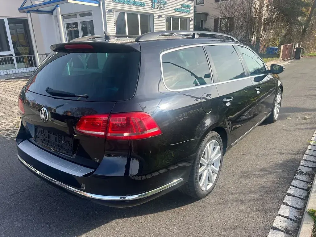 Gebraucht VW Passat 140 PS (102 kW) 2013 Schwarz Kombi