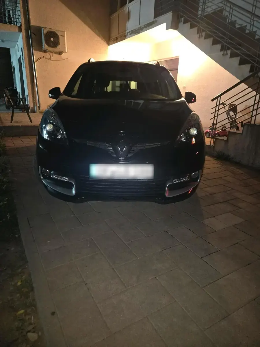 Gebraucht Renault Scénic III Bose Edition 110 PS (80 kW) 2016 Schwarz Kombi