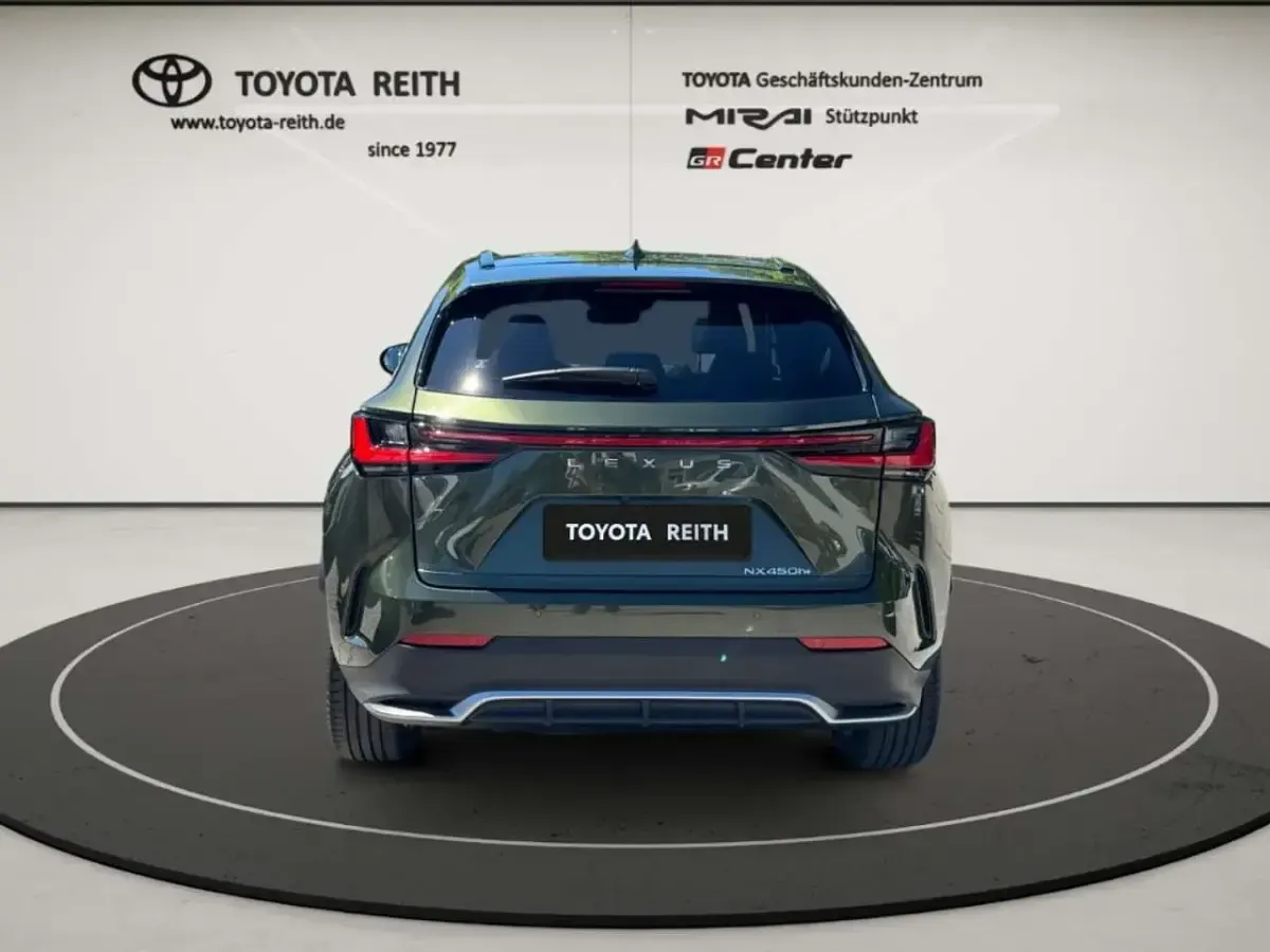 Gebraucht Lexus NX450h+ E-FOUR 309 PS (227 kW) 2026 Grün SUV