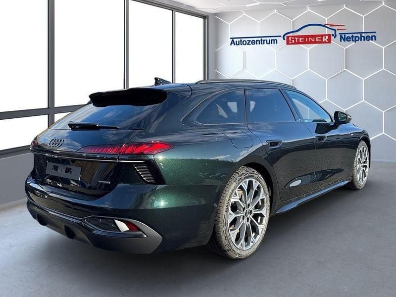 Neu Audi A6 S-Line 204 PS (150 kW) 2026 Grün Kombi