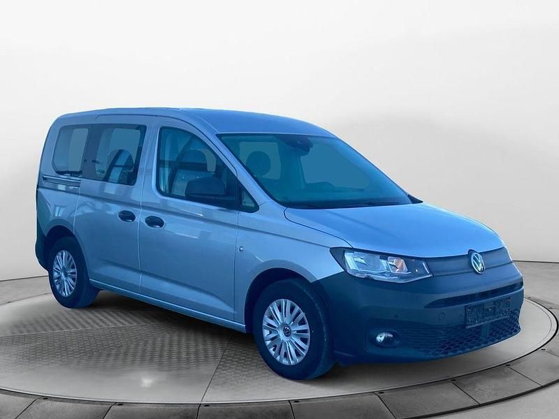 Second-hand VW Caddy Basis 103 CP (75 kW) 2022 Argintiu Monovolum
