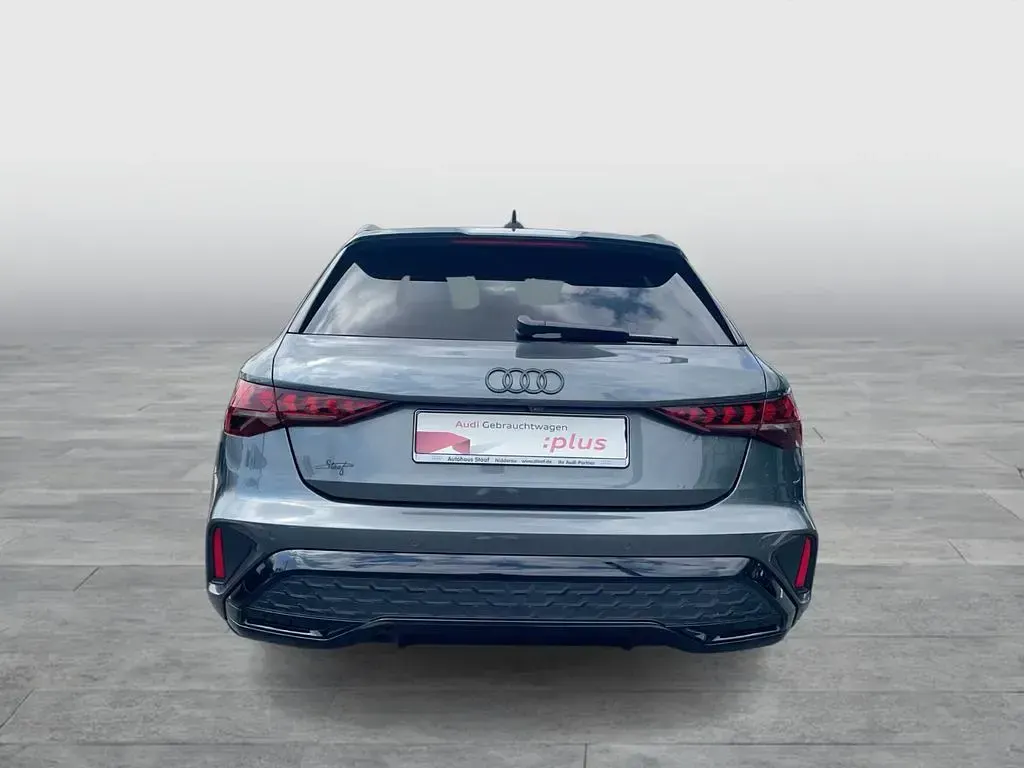 Gebraucht Audi A3 S-Line 150 PS (110 kW) 2025 Daytonagrau perleffekt Limousine