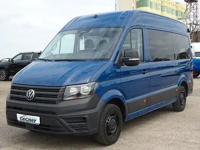 Gebraucht VW Crafter 140 PS (102 kW) 2024 Deep ocean blue Van