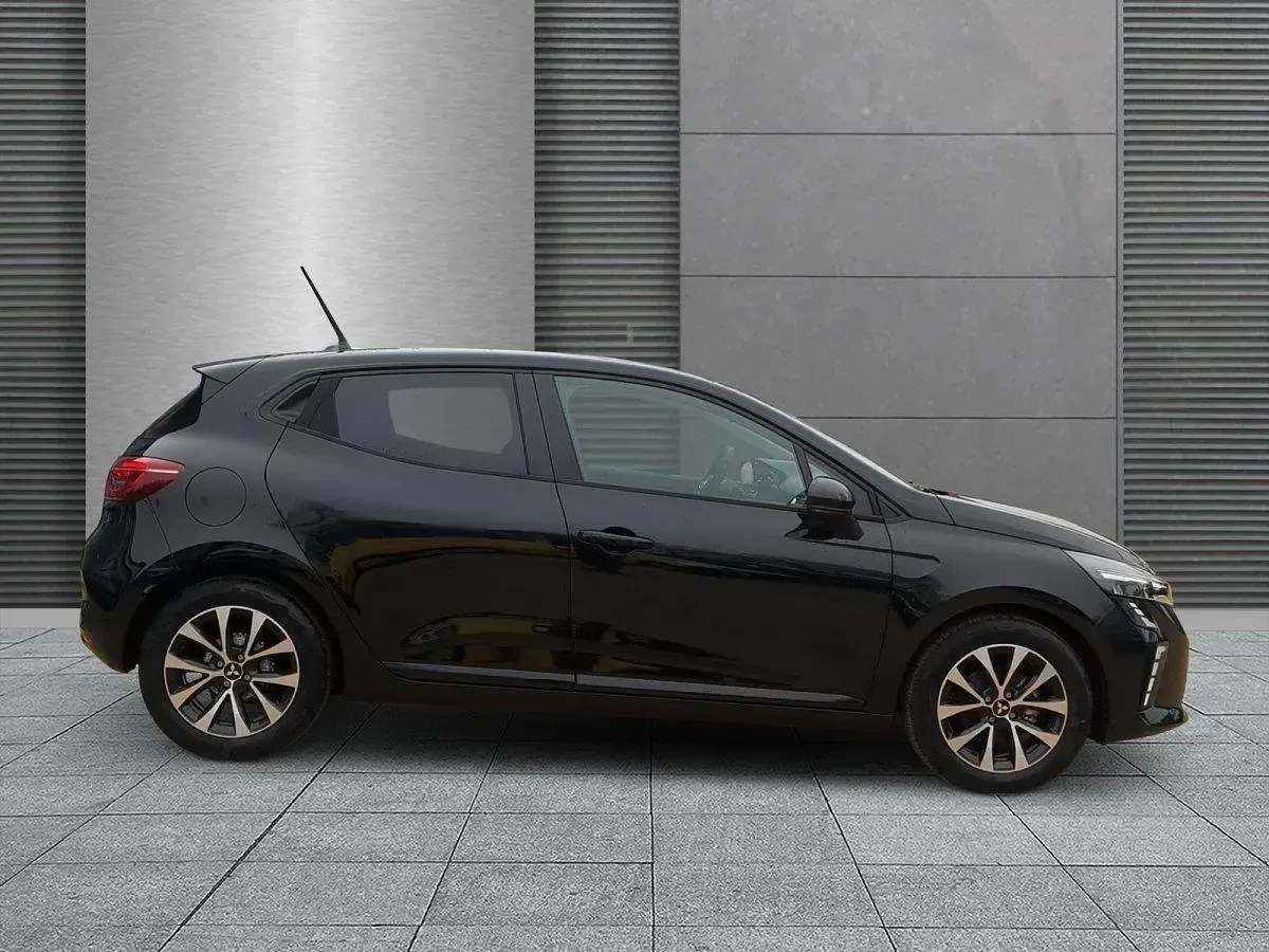 Gebraucht Mitsubishi Colt Plus 91 PS (66 kW) 2025 Onyxschwarz Kleinwagen
