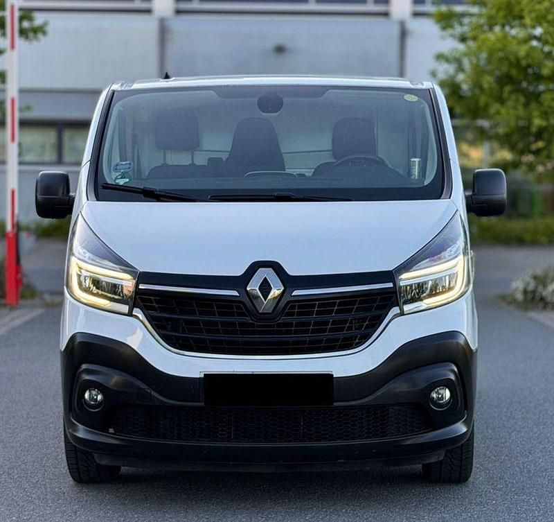 Gebraucht Renault Trafic 145 PS (106 kW) 2020 Weiß Van / Kleinbus