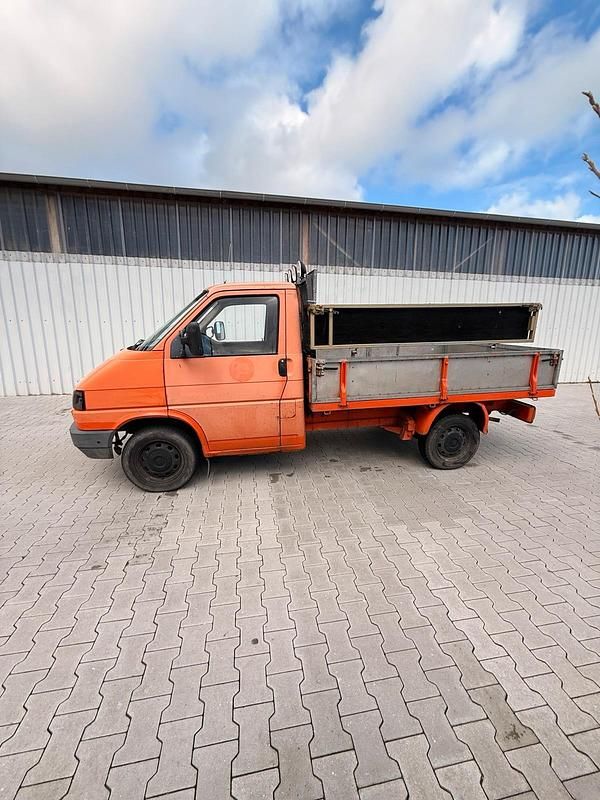 Gebraucht VW T4 58 PS (42 kW) 1991 Orange Van