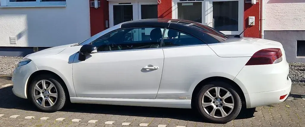 Gebraucht Renault Mégane Cabriolet 140 PS (102 kW) 2012 Weiß Cabrio