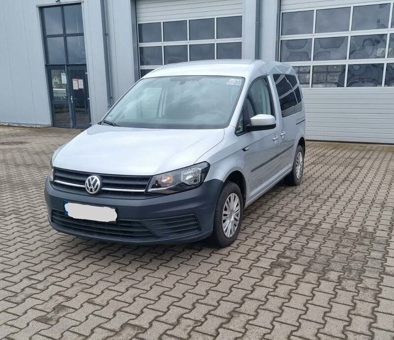 Silber Gebraucht 2017 VW Caddy Trendline Van / Kleinbus | 12.400 € (Superpreis) - Bild 1/4