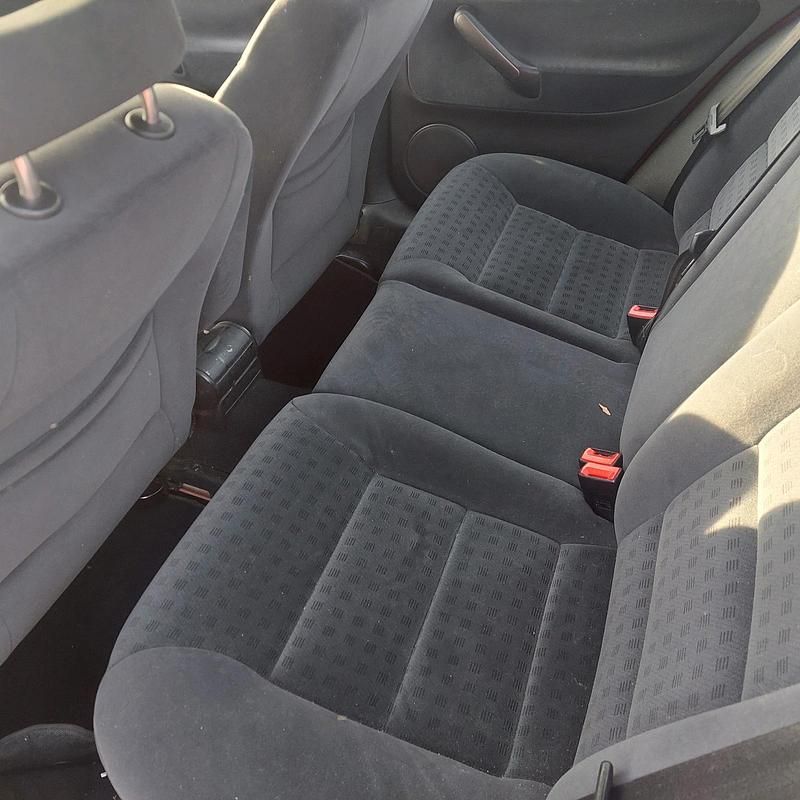 Gebraucht VW Bora 75 PS (55 kW) 2001 Rot Limousine