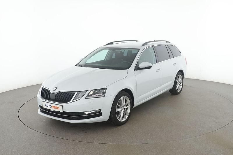 Weiß Gebraucht 2020 Skoda Octavia Style Kombi | 15.330 € (Guter Preis) - Bild 1/3