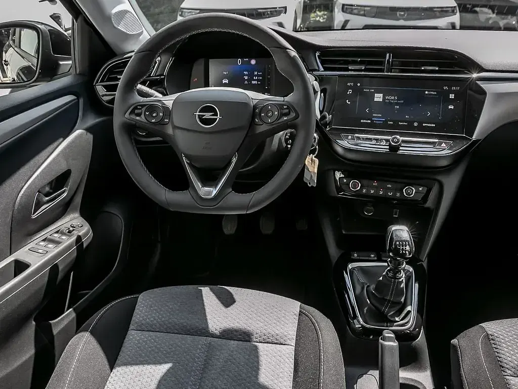 Gebraucht Opel Corsa Basis 101 PS (74 kW) 2024 Schwarz Kleinwagen