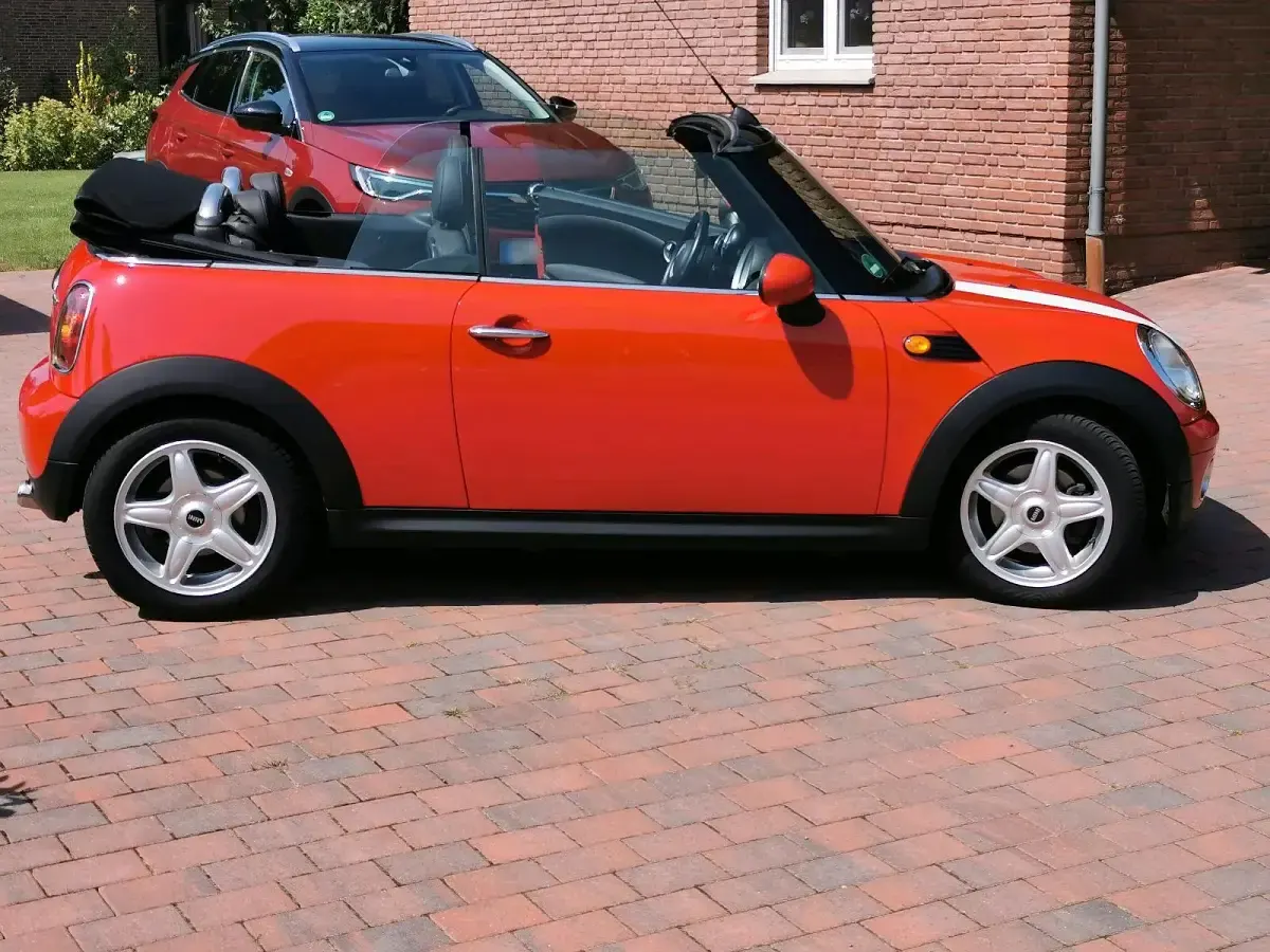 Gebraucht Mini Cooper Cabriolet 120 PS (88 kW) 2009 Rot Cabrio