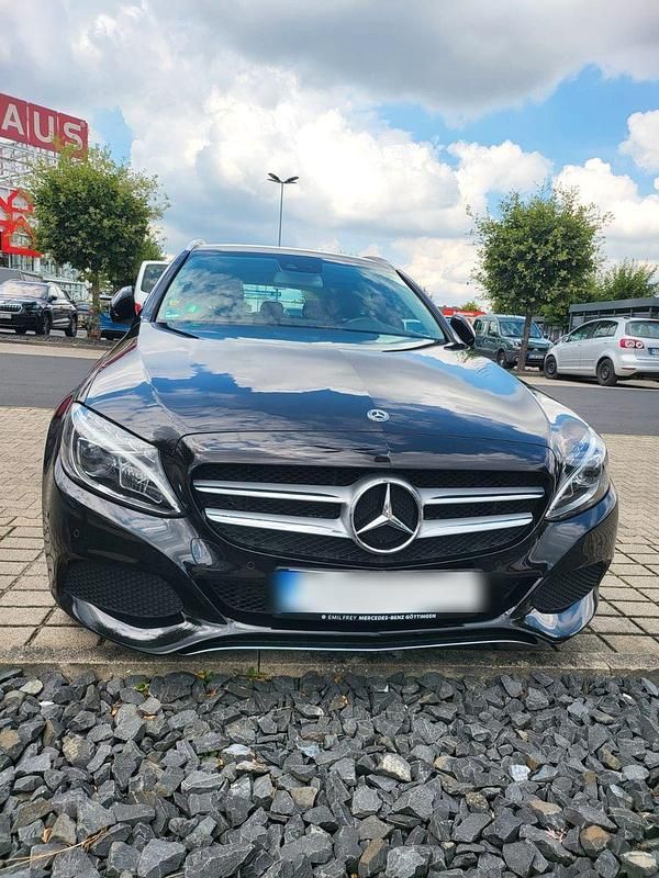 Schwarz Gebraucht 2019 Mercedes C180 Kombi | 16.500 € (Superpreis) - Bild 1/4