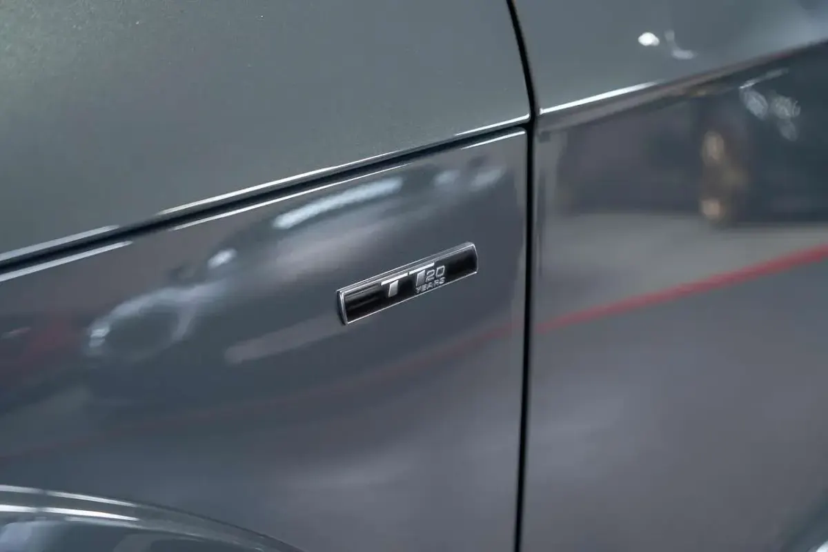 Gebraucht Audi TT Advanced 245 PS (180 kW) 2019 Nanograu metallic Kleinwagen
