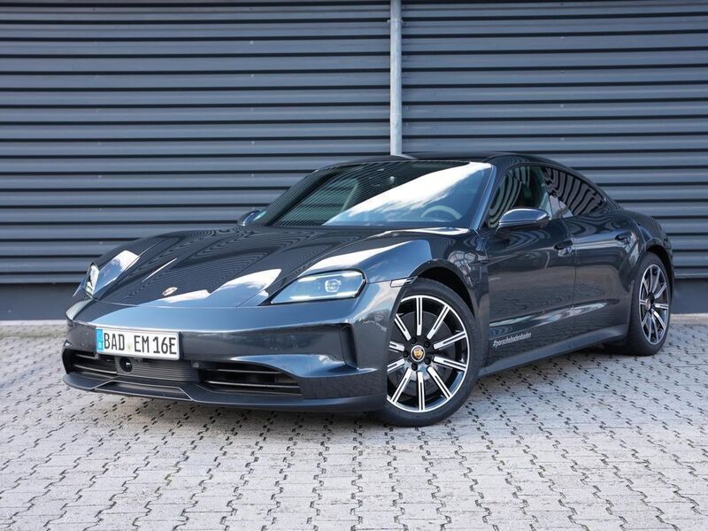 Vulkangraumetallic Gebraucht 2024 Porsche Taycan Limousine | 89.880 € (Superpreis) - Bild 1/4