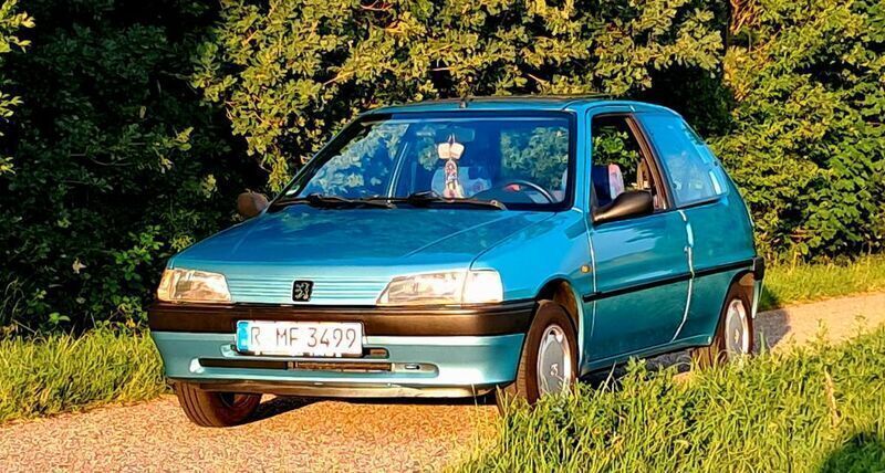 Blau Gebraucht 1995 Peugeot 106 Kleinwagen | 2.399 € - Bild 1/4