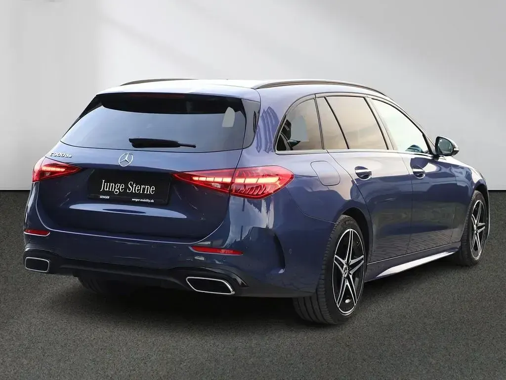 Gebraucht Mercedes C300e AMG 313 PS (230 kW) 2025 Lack sodalithblau Kombi