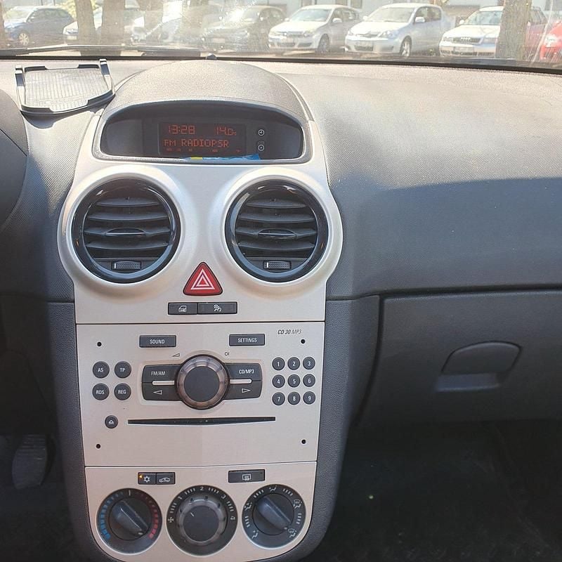 Gebraucht Opel Corsa 60 PS (44 kW) 2009 Schwarz Kleinwagen