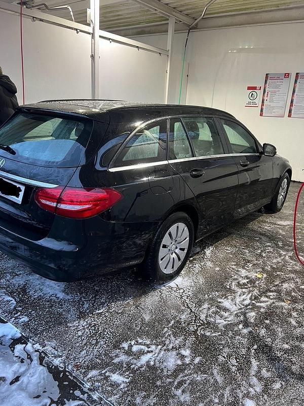Schwarz Gebraucht 2015 Mercedes C220 Kombi | 11.300 € (Superpreis) - Bild 1/4
