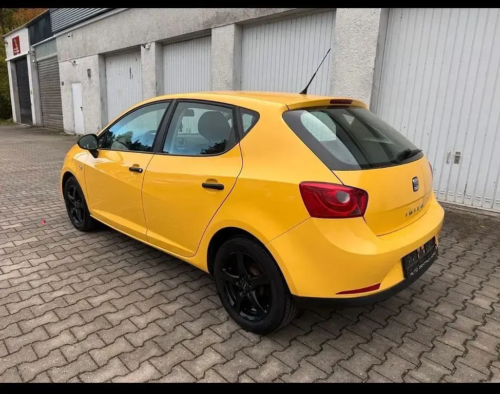 Gebraucht Seat Ibiza Reference 69 PS (50 kW) 2009 Gelb Limousine