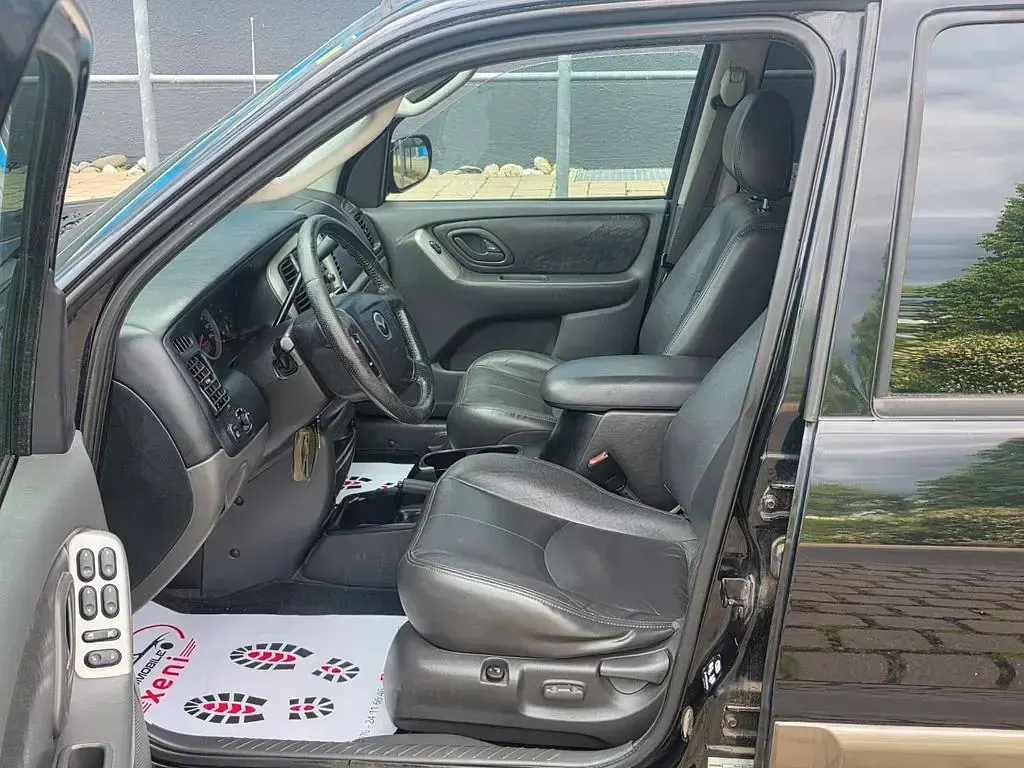 Gebraucht Mazda Tribute 197 PS (144 kW) 2003 Schwarz SUV