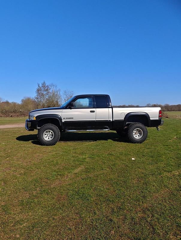 Gebraucht Dodge Ram 230 PS (169 kW) 1998 Grau Pickup