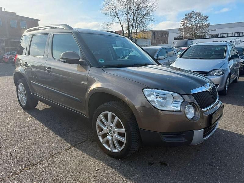 Braun Gebraucht 2012 Skoda Yeti Plus Edition SUV | 4.150 € (Guter Preis) - Bild 1/4