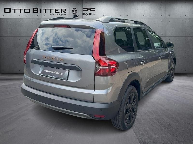 Neu Dacia Jogger Extreme 110 PS (80 kW) 2025 Dolomitgrau Van / Kleinbus