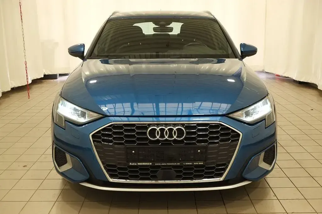 Gebraucht Audi A3 Advanced 150 PS (110 kW) 2022 Blau Limousine