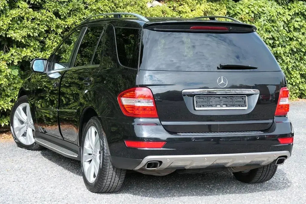 Gebraucht Mercedes ML350 224 PS (164 kW) 2009 Schwarz SUV
