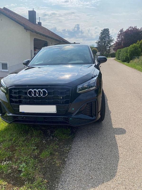 Gebraucht Audi Q2 S-Line 150 PS (110 kW) 2024 Schwarz SUV