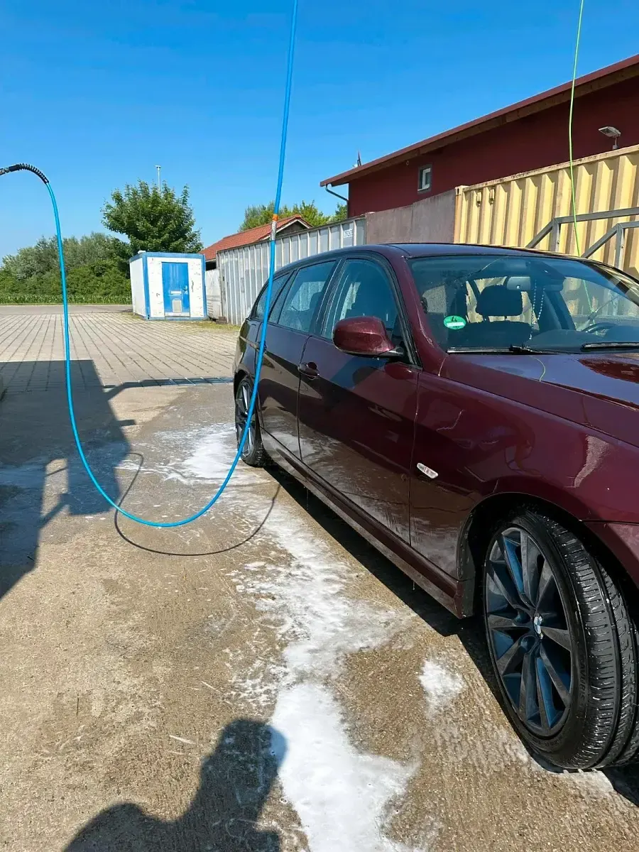 Gebraucht BMW 320 Sport Line 177 PS (130 kW) 2008 Rot Kombi