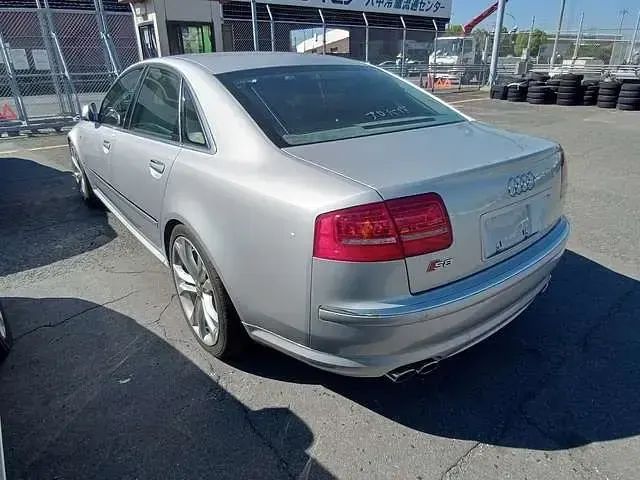 Second-hand Audi S8 450 CP (330 kW) 2008 Argintiu Berlinǎ