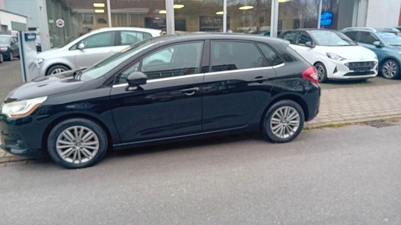 Gebraucht Citroën C4 Tendance 120 PS (88 kW) 2011 Schwarz Limousine