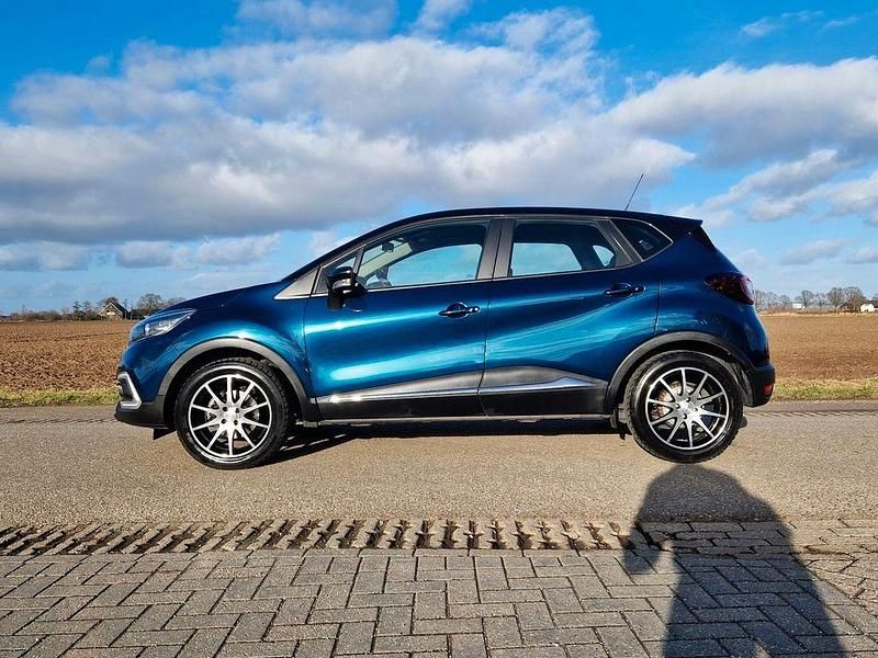 Gebraucht Renault Captur LIMITED 131 PS (96 kW) 2019 Blau SUV
