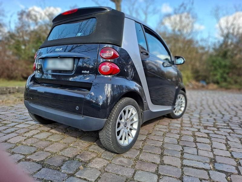 Gebraucht Smart ForTwo Cabrio 72 PS (52 kW) 2010 Schwarz Cabrio