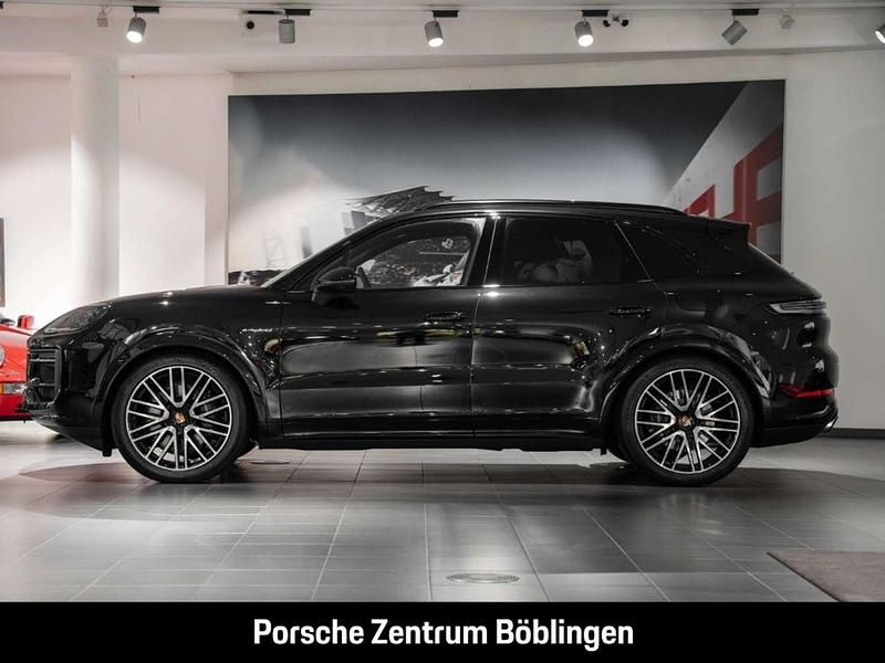Gebraucht Porsche Cayenne 470 PS (345 kW) 2025 Schwarz SUV