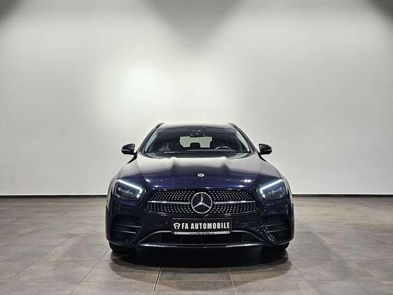 Gebraucht Mercedes E300 AMG line 194 PS (142 kW) 2022 Manufaktur cavansitblau Kombi