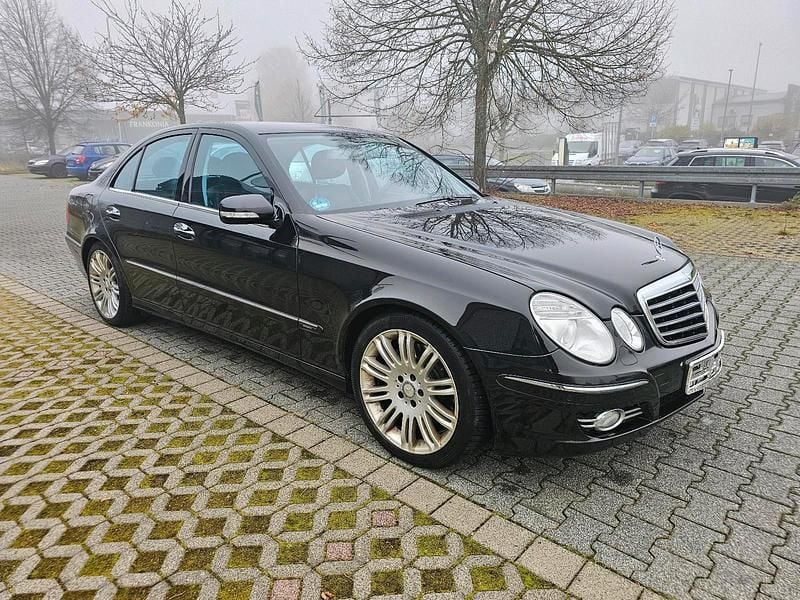 Schwarz Gebraucht 2008 Mercedes E200 Limousine | 4.200 € (Guter Preis) - Bild 1/4
