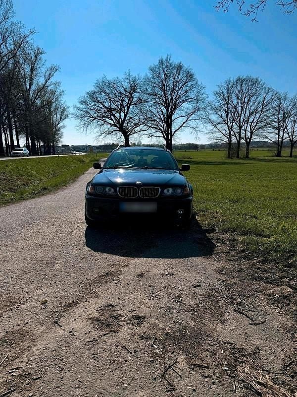 Gebraucht BMW 325 192 PS (141 kW) 2003 Blau Kombi