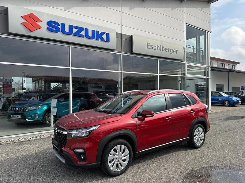 Energetic red pearl metallic Neu 2025 Suzuki SX4 S-Cross Comfort SUV | 22.900 € (Superpreis) - Bild 1/4