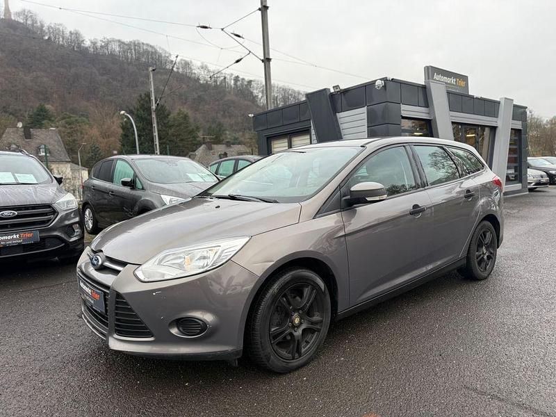 Braun Gebraucht 2013 Ford Focus Limousine | 2.499 € (Guter Preis) - Bild 1/4