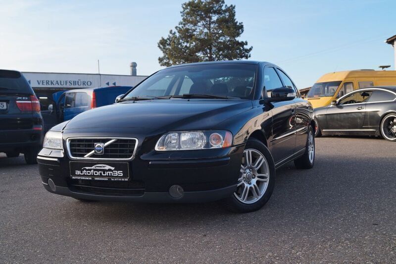 Schwarz Gebraucht 2006 Volvo S60 Kinetic Limousine | 5.490 € (Fairer Preis) - Bild 1/4