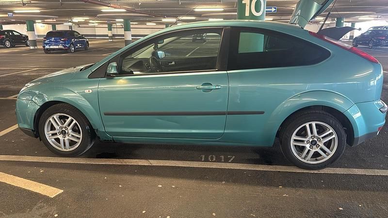 Grün Gebraucht 2008 Ford Focus Kleinwagen | 1.300 € (Guter Preis) - Bild 1/1