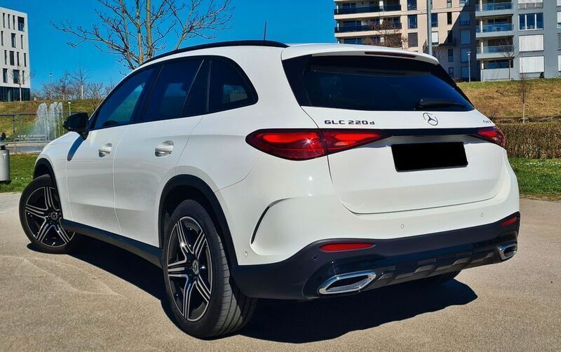 Weiß Gebraucht 2024 Mercedes GLC220 AMG line SUV | 57.500 € (Superpreis) - Bild 1/4