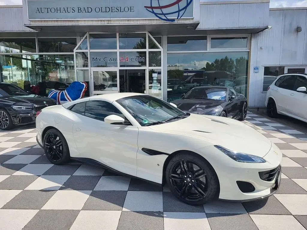 Gebraucht Ferrari Portofino 600 PS (441 kW) 2020 Weiss Cabrio
